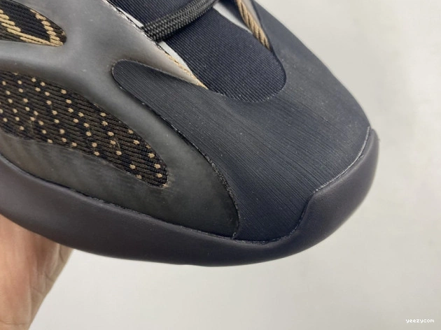 GY0189 V3 YEEZY 700 ADIDAS 0923